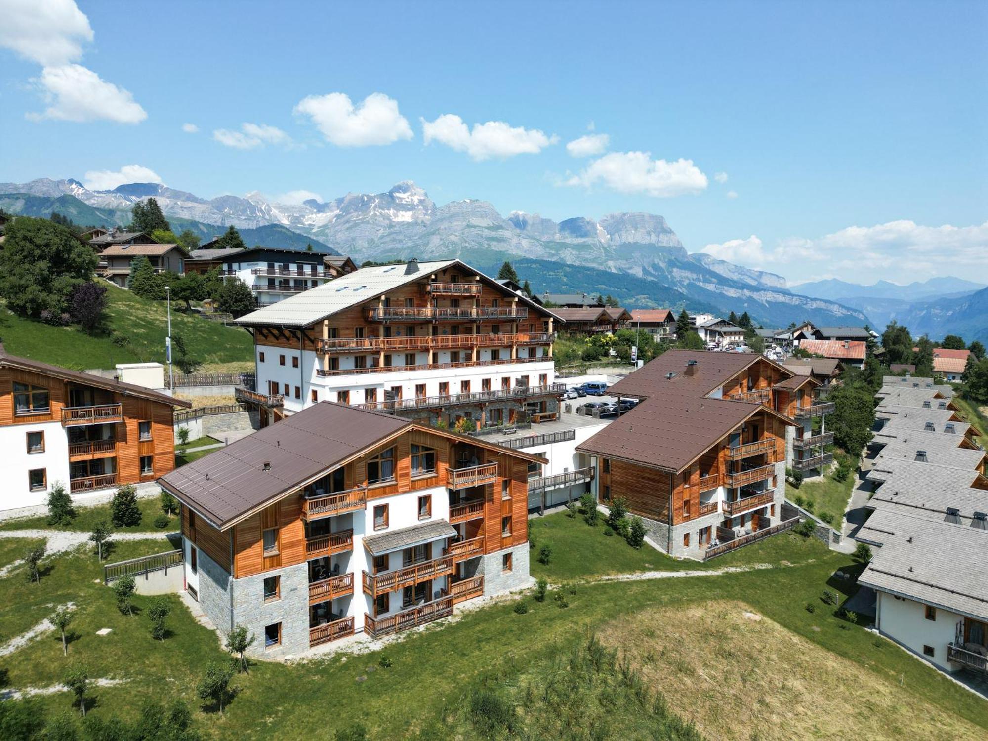 Aparthotel Terresens - Les Fermes Du Mont-Blanc Combloux Exterior foto